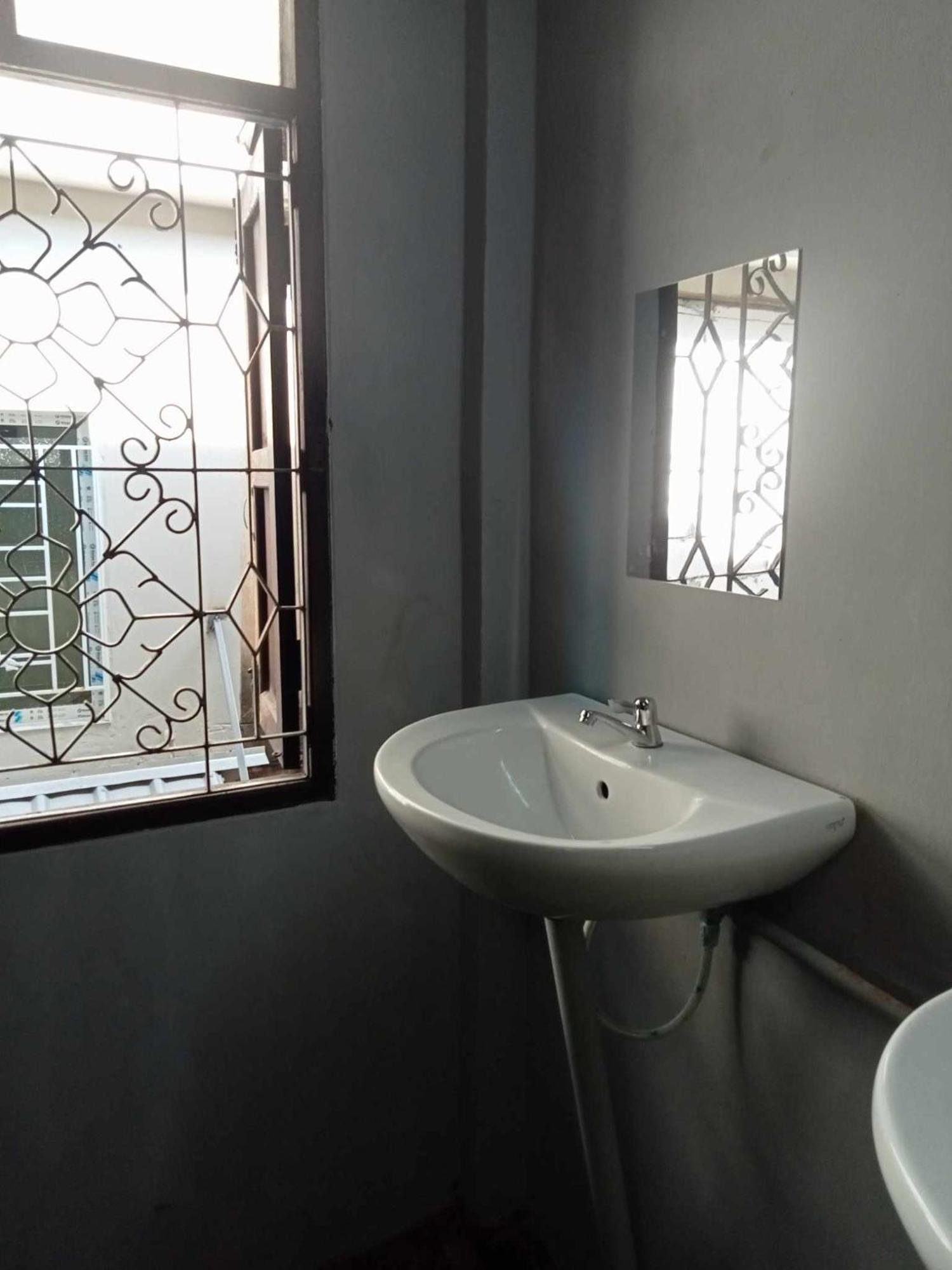 Appartement Bang Lumphu House&Bistro à Bangkok Extérieur photo