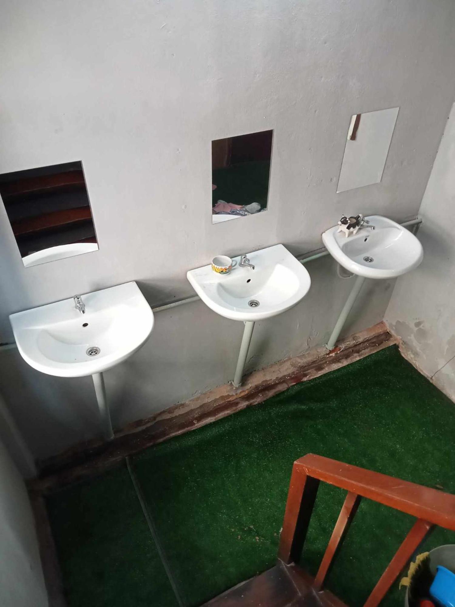 Appartement Bang Lumphu House&Bistro à Bangkok Extérieur photo