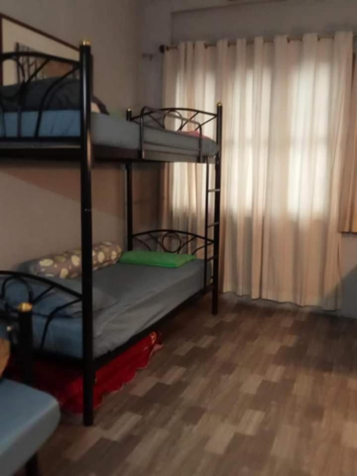 Appartement Bang Lumphu House&Bistro à Bangkok Extérieur photo