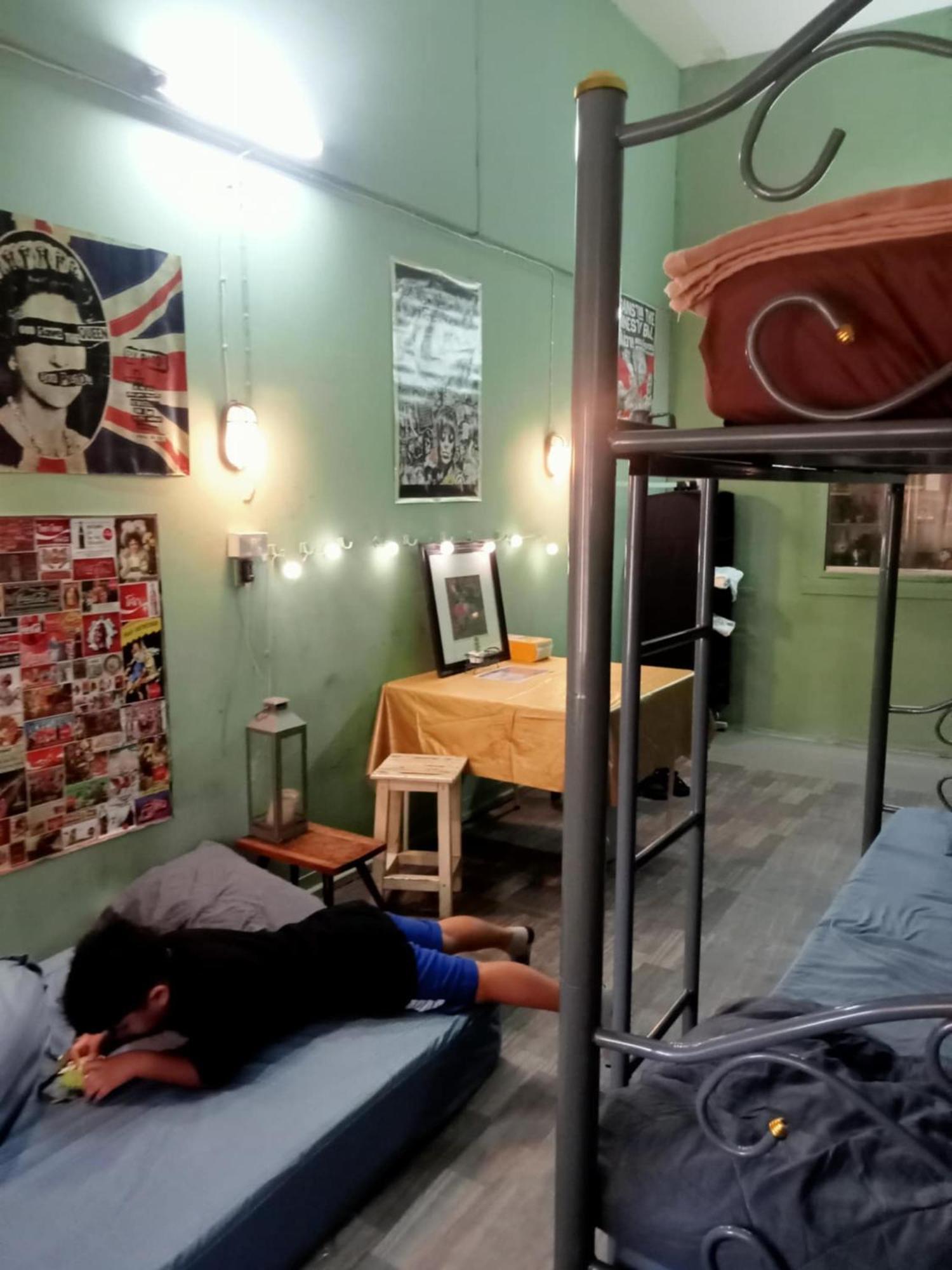 Appartement Bang Lumphu House&Bistro à Bangkok Extérieur photo